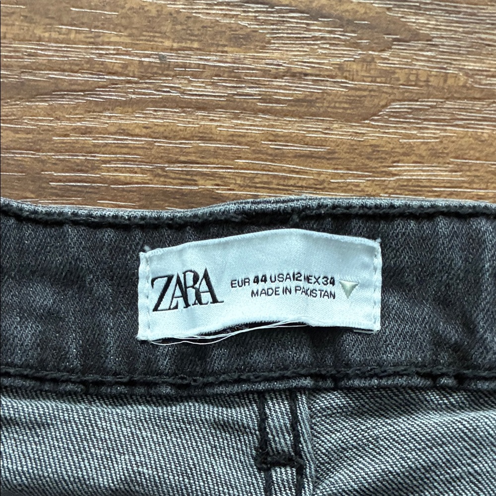 ZARA — Faded Black Women's Bootcut Jeans - Picture 4 of 5